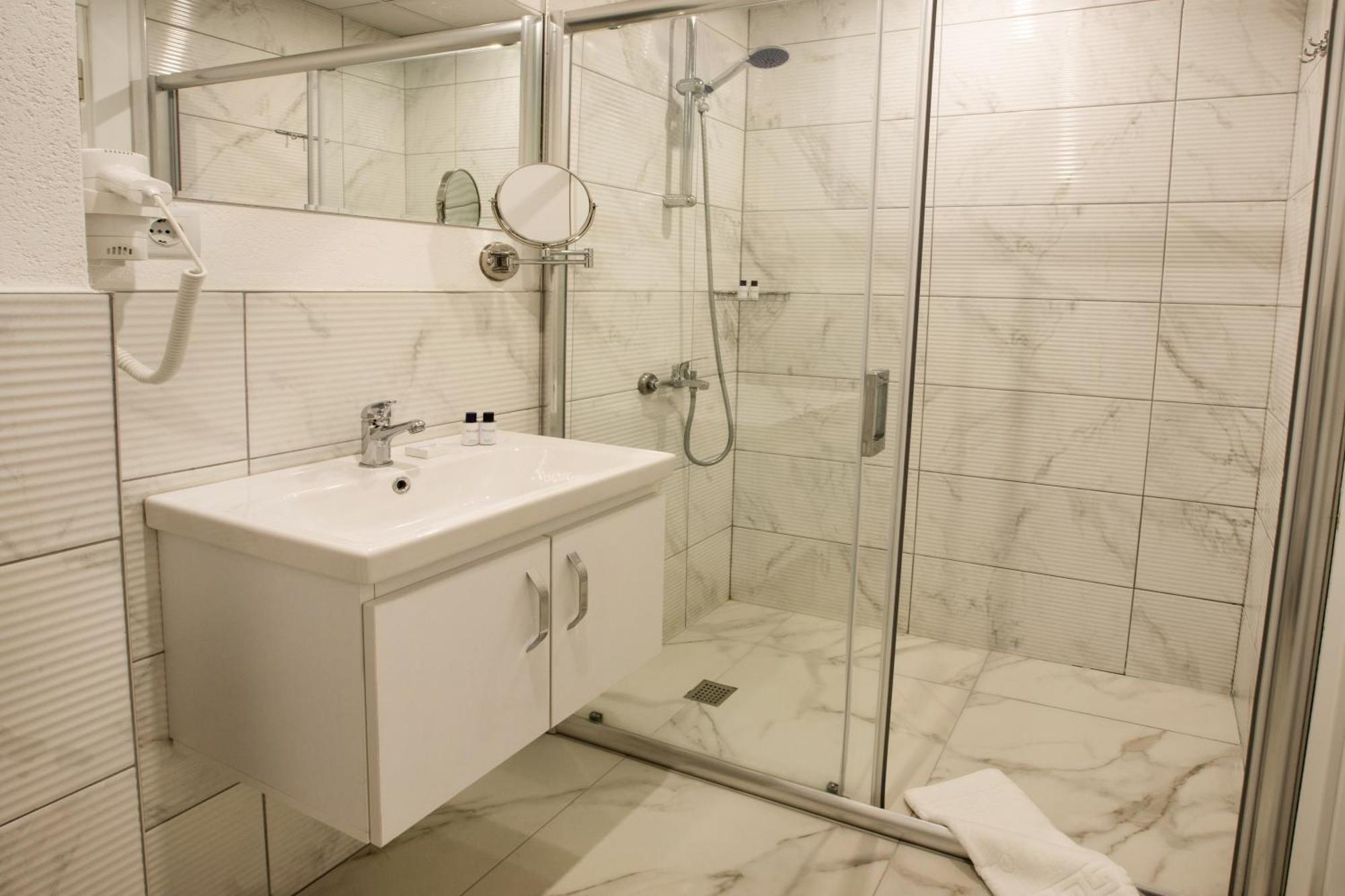 First Joy Hotel Trabzon Luaran gambar